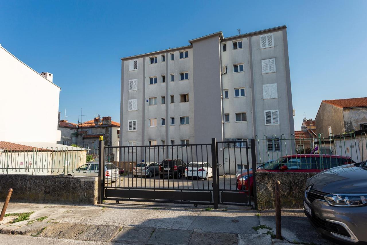 PUY Apartman Izis Centar Pule מראה חיצוני תמונה